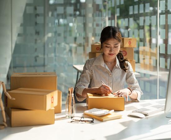 5 Tips For Packing Company Merchandise
