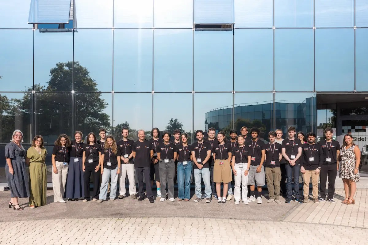 Nextgen Innovation Lab participants at Sidel's Octeville-sur-Mer site