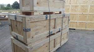 WOODEN CRATES IN THE SHIPPING INDUSTRY