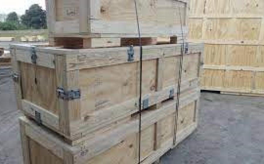 WOODEN CRATES IN THE SHIPPING INDUSTRY