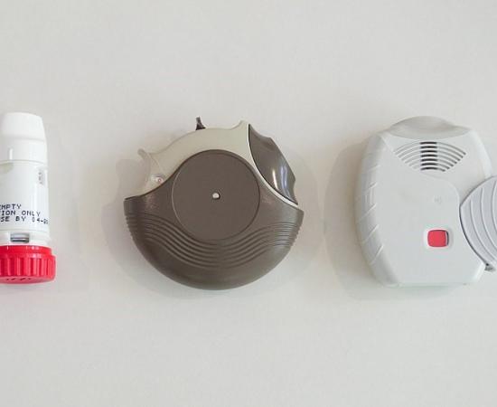 Three types of dry powder inhalers: Turbuhaler, Accuhaler and Ellipta devices