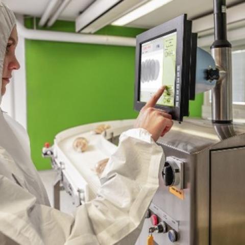 X-RAY TECHNOLOGY WITH LASER VISION