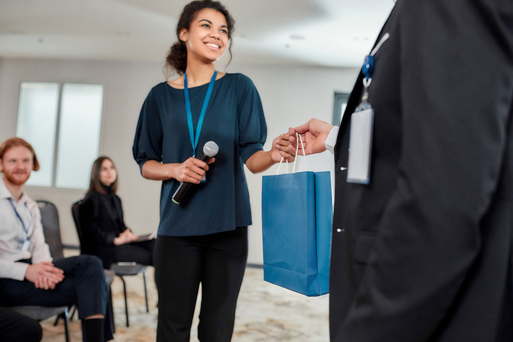 A Savvy Guide To Corporate Event Gift Bags A Savvy Guide To Corporate Event Gift Bags